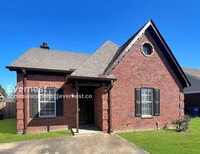 Building Photo - 7036 Foxhall Dr