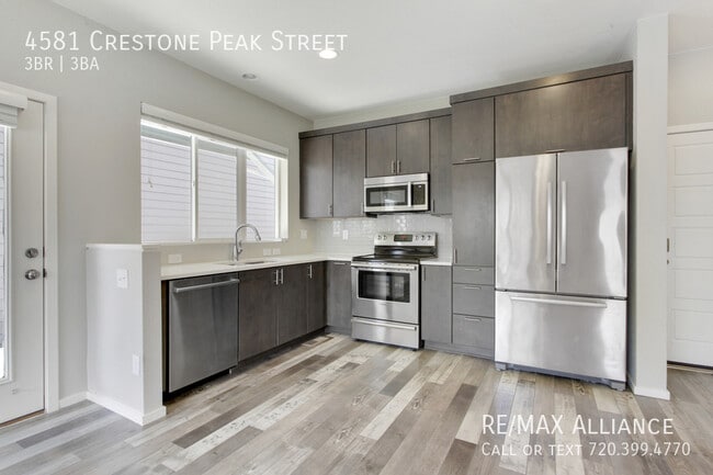Building Photo - 4581 Crestone Peak St