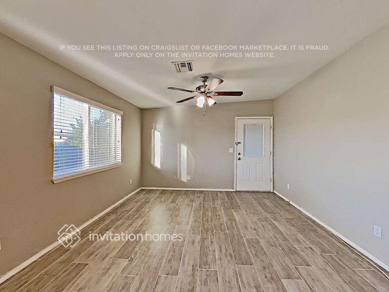 Building Photo - 12462 N 33rd St