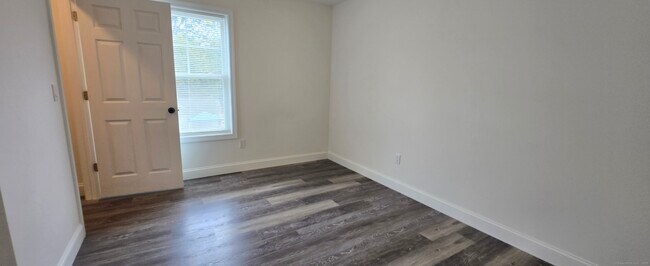 Building Photo - 409 Woodmont Ave