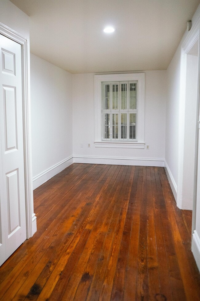 Building Photo - 212 E Gaston St