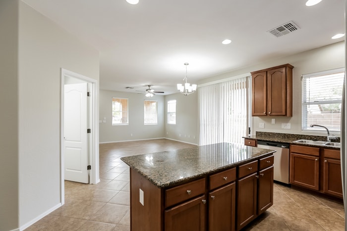 Building Photo - 2094 S Heron Ln