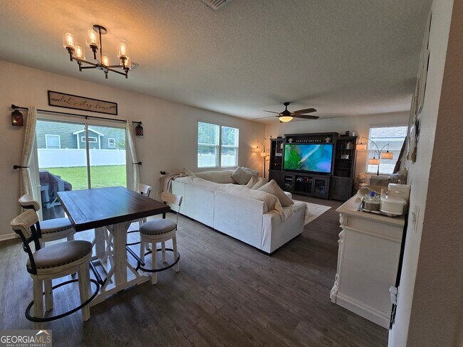 Building Photo - 101 Cedar Breeze Dr