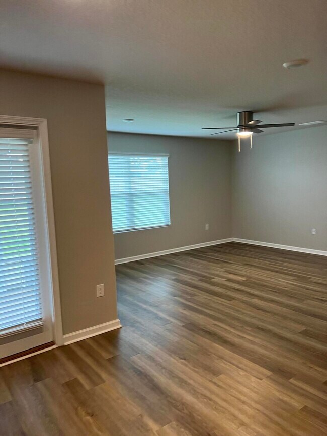 Building Photo - 4607 Reveille Wy