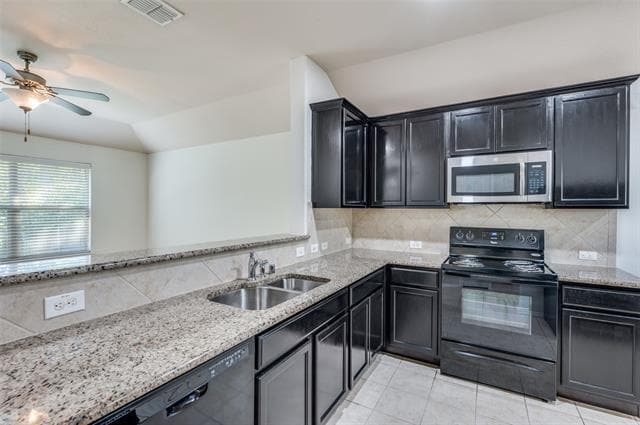 Building Photo - 8928 Holliday Ln