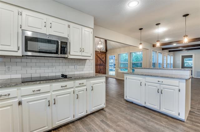 Building Photo - 2711 Lincoln Dr