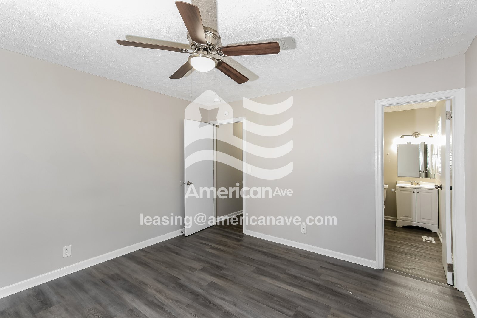 Building Photo - 2210 Tudor Dr