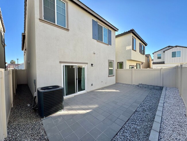 Building Photo - Brand New 4 bedroom Moreno Valley home wit...