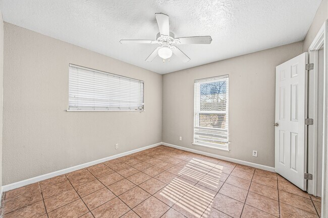 Building Photo - 1318 55th St