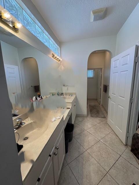 Building Photo - 8010 Bellafiore Way