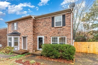 Building Photo - Donelson Freshly Updated 2 Bdrm Townhome Available Now!