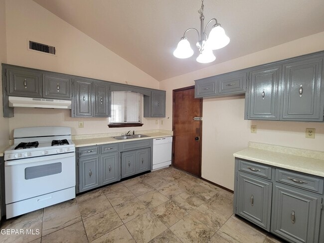 Building Photo - 11340 Lake Nasser Dr