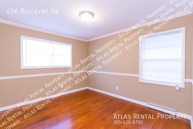 Building Photo - 636 Biscayne Dr