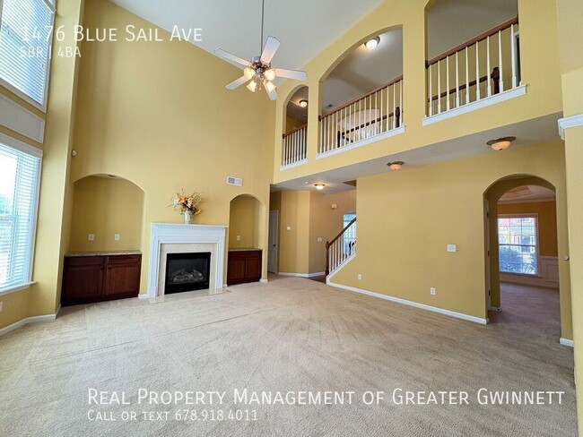 Building Photo - Beautiful 5 Bedroom Home with High Ceiling...