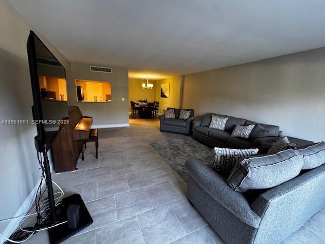 Building Photo - 800 NE 195th St