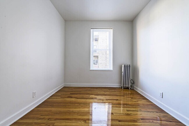 Building Photo - 148 N La Crosse Ave Chicago, IL 60644