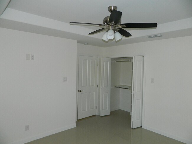 Building Photo - 1615 Dra Eve Perez Lane