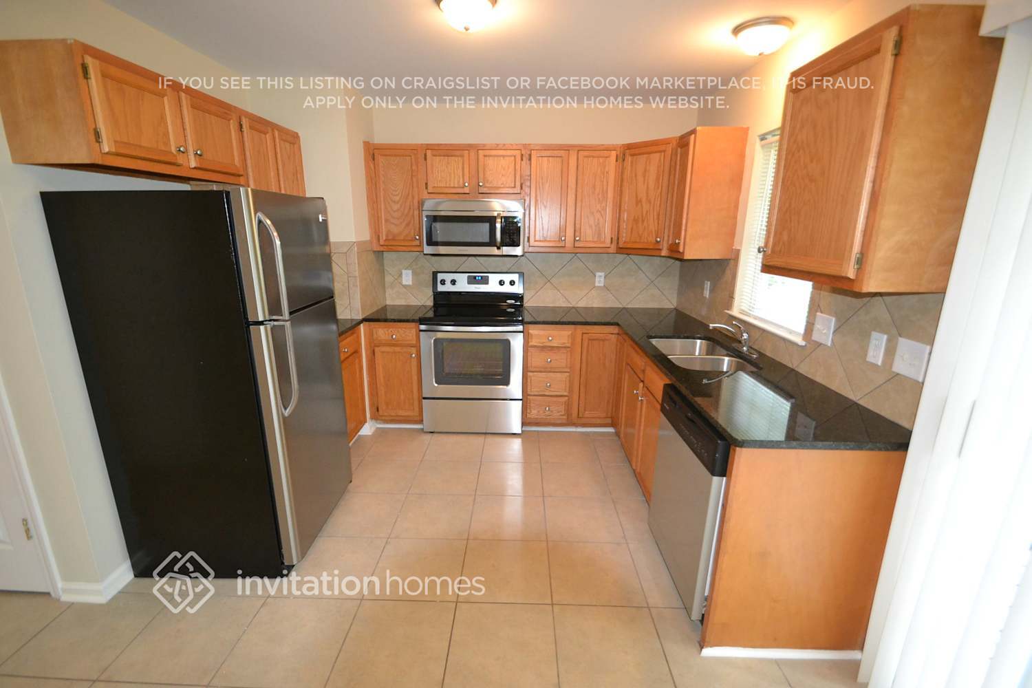 Building Photo - 2326 Lomax Ct SE