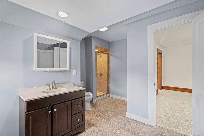 Building Photo - 809 Edgewood Ave