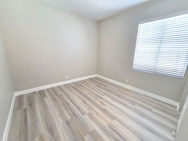 Building Photo - 7904 Canyon Grove Ct
