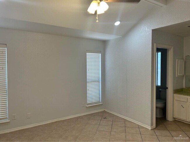 Building Photo - 2432 W Iris Ave