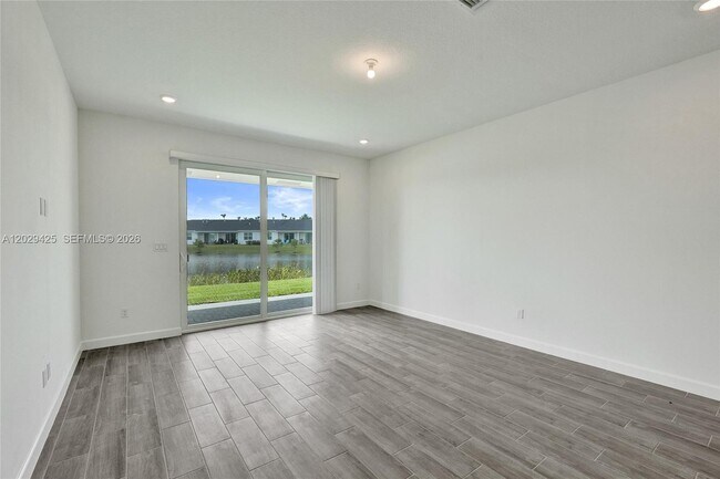 Building Photo - 3777 Harborside Ave