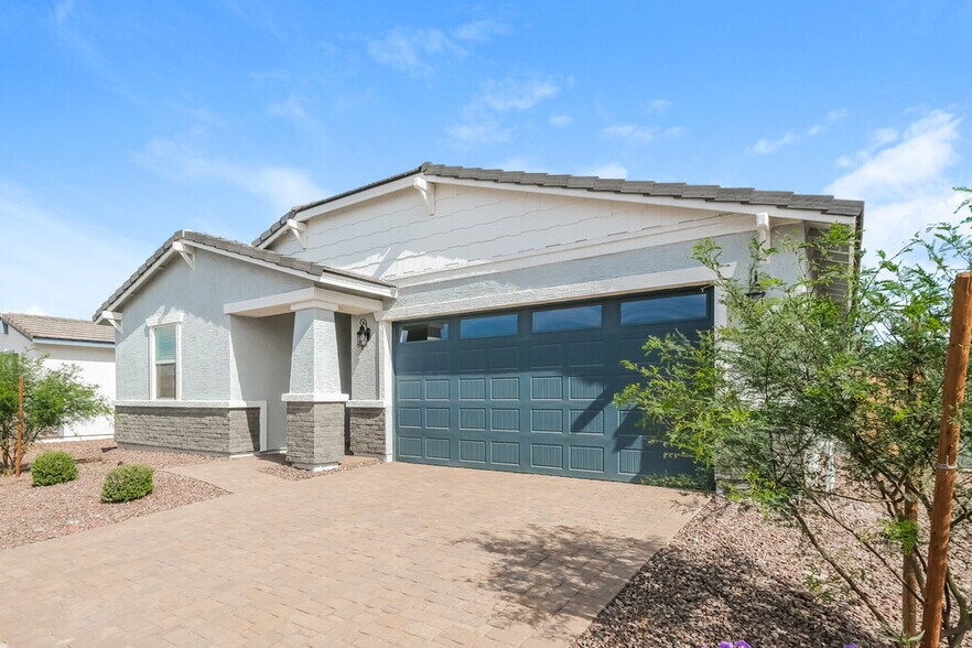 Building Photo - 24426 Grenadine Rd