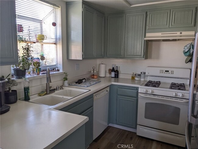 Building Photo - 26857 Claudette St