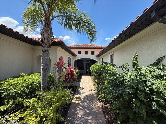 Building Photo - 10124 Belcrest Blvd