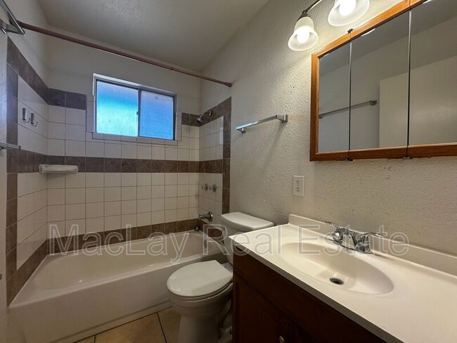 Building Photo - 7808 E Heatherbrae Ave