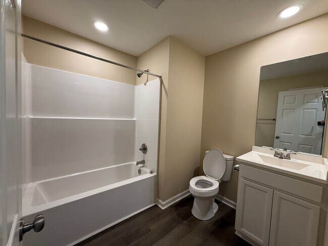 Building Photo - Nice 2 bedroom, 2 bath duplex. No pets allowed.