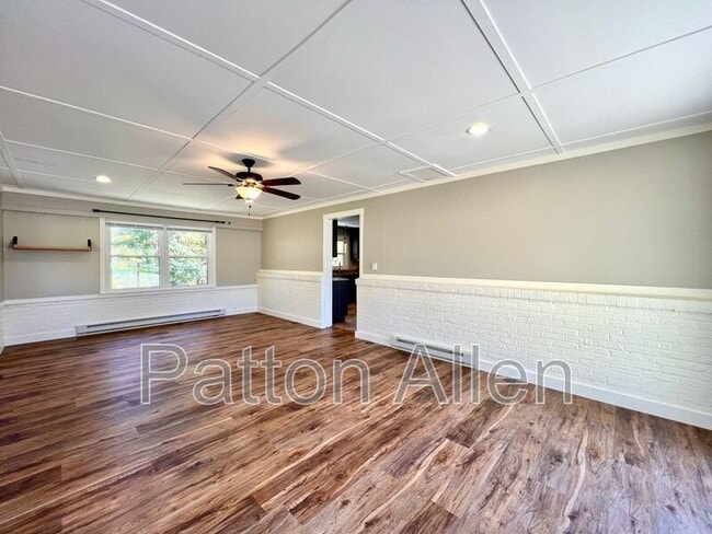 Building Photo - 3 Mt Royal Dr