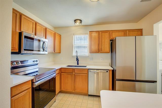 Building Photo - 8132 Sweetwater Ln