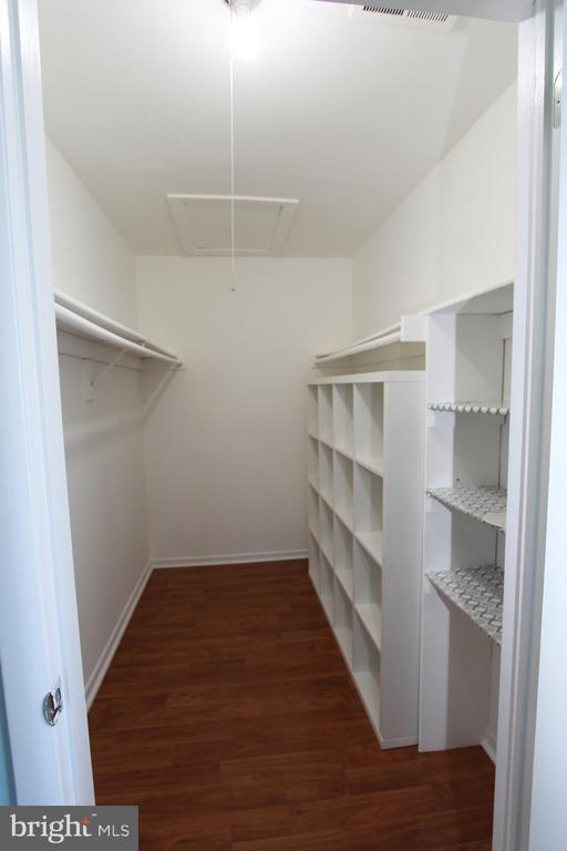 Building Photo - 7714 Tamarron Dr