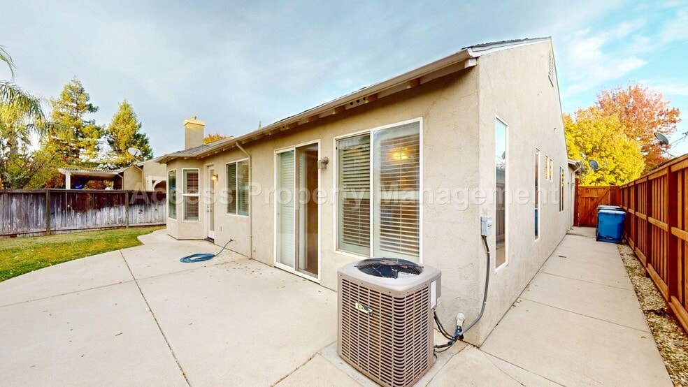 Building Photo - 4177 Sunny Ln