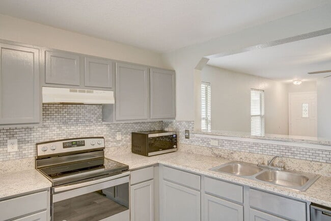 Building Photo - 12219 Raw Silver