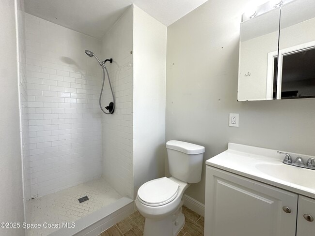 Building Photo - 4780 E Key Dr