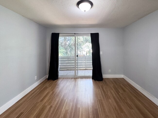 Building Photo - 519 Cinderella Loop