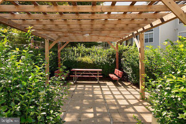 Building Photo - 18502 Boysenberry Dr