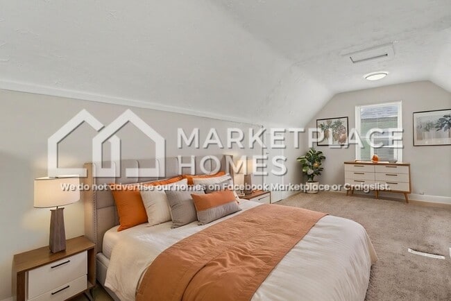 Building Photo - 23115 Tawas Ave