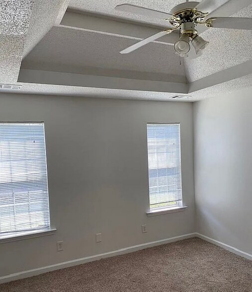 Building Photo - 405 Dunmurry Pl