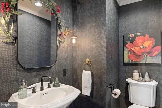 Building Photo - 64 Parchment Dr