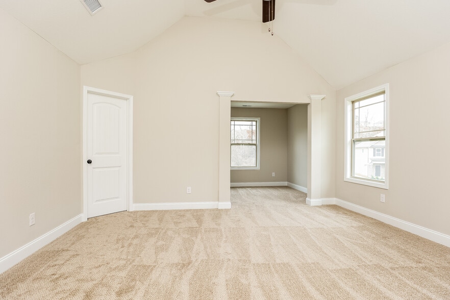 Building Photo - 1205 Black Oak Cir