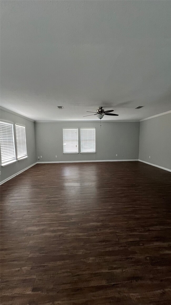 Building Photo - 5706 Avenue T