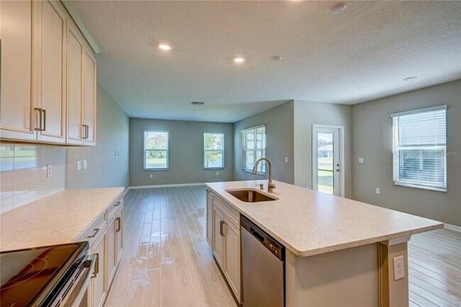 Building Photo - 5512 Tripoli Dr