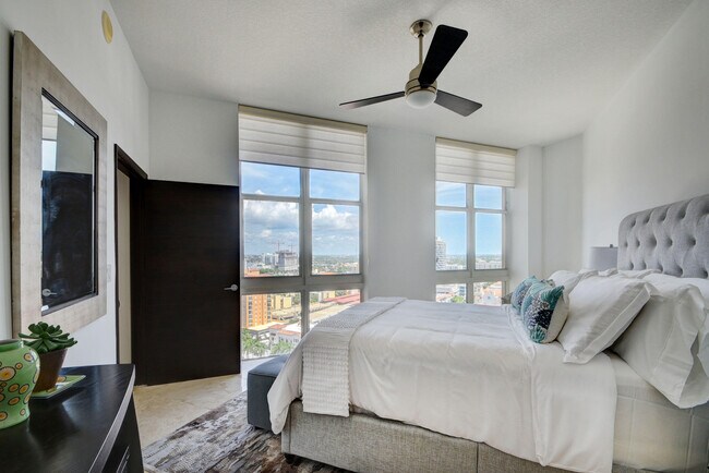 Building Photo - 550 Okeechobee Blvd