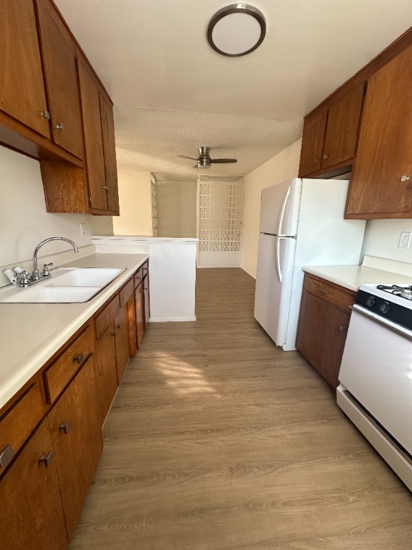 Building Photo - 4350 Troost Ave