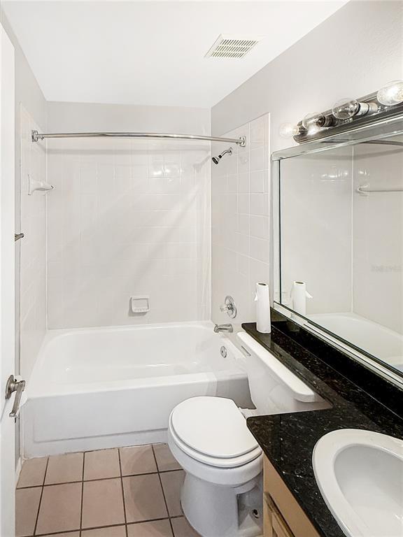 Building Photo - 90 Hidden Lake Dr