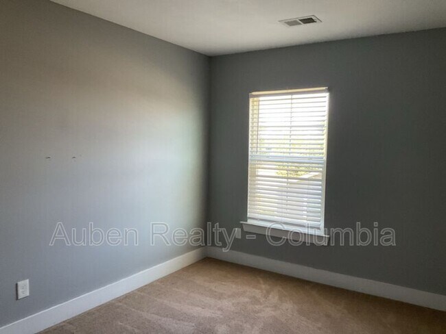 Building Photo - 1331 McDuffie Ave
