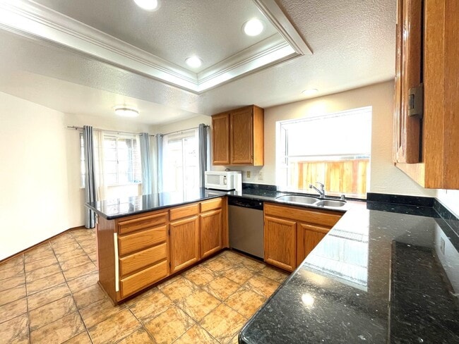 Building Photo - 4176 Bell Common